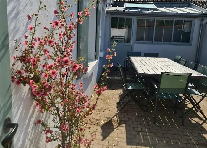 Nuits au port-quartier port de plaisance, Villa B
