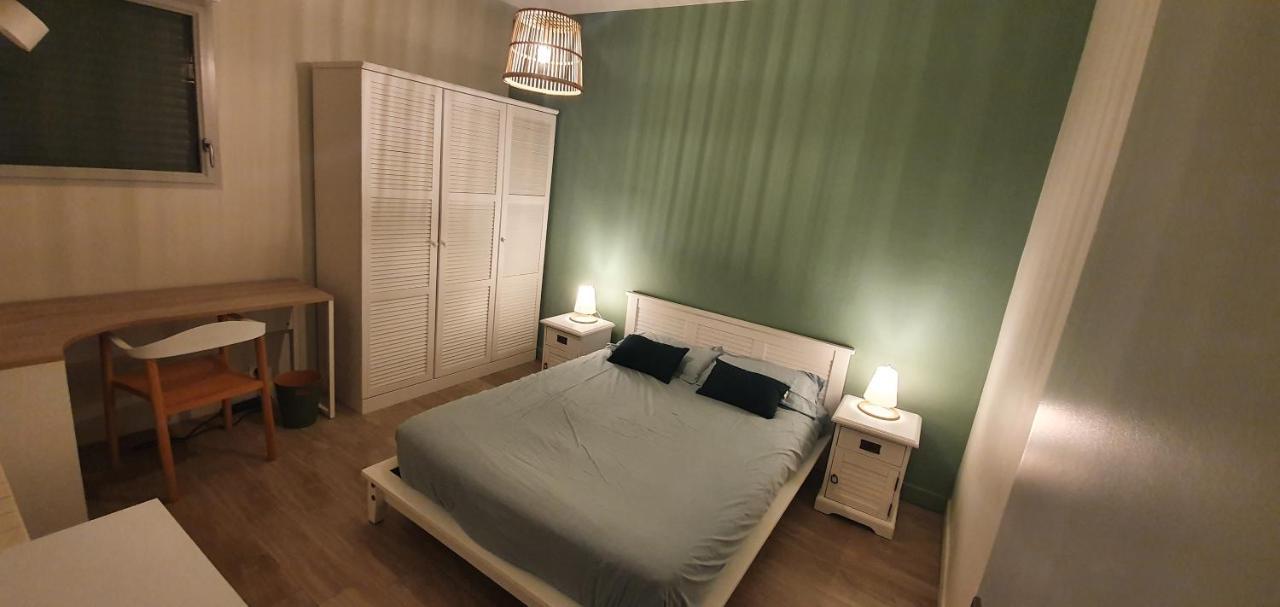 Villa Nuits Au Port-quartier Port De Plaisance, B